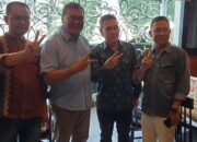 Pertemuan Asri Tambunan dengan dr. Robert Komaria: Optimisme Baru untuk Kesehatan dan Pendidikan