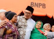 Cepat Tanggap, dr. Asri Ludin Tambunan Bantu Korban Kebakaran Pasar 9 Tembung