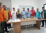 Tim Pemenangan Asri Ludin-Lom Lom Deklarasi Kemenangan