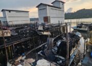 Rumah Ludes, Satu Warga Gugur, dan Pemerintah Masih Diam