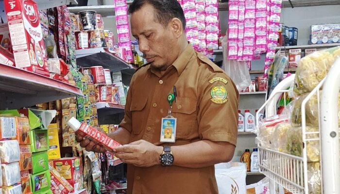 Disperindagkop Lingga Imbau Pedagang Waspada Barang Kedaluwarsa Jelang Iduladha