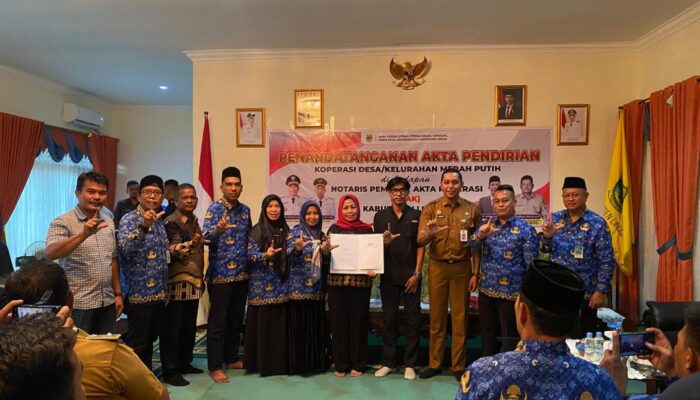 Bupati Lingga Apresiasi Penandatanganan Akta Koperasi Merah Putih