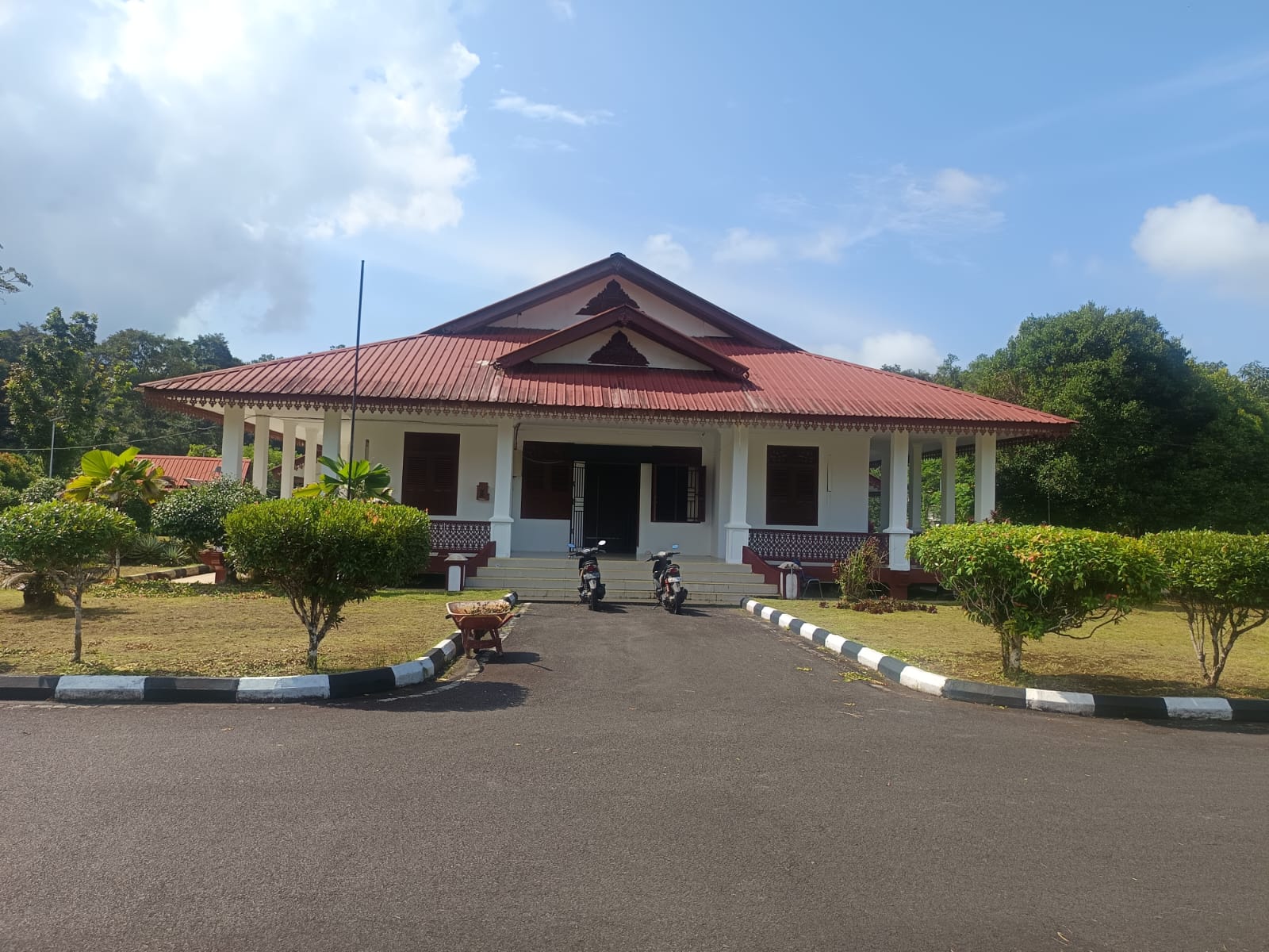 Kantor DPRD Kabupaten Lingga