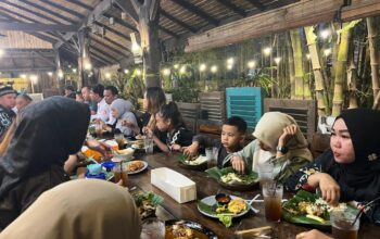 DPW A-PPI Sumut Sambut Lebaran, Gelar Acara Buka Puasa Bersama dan Bagikan Parcel Untuk Anggota