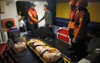 Penumpang KMP Sembilang, Tujuan Batam – Dabo Dan Kuala Tungkal Meninggal Dunia, Saat di Evakuasi