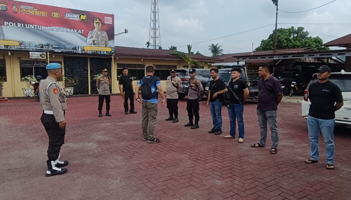 Polsek Pancur Batu Gerebek Sarang Narkoba, Dua Pengguna Sabu Ditangkap dan Barak Dibakar