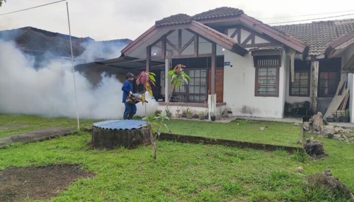 Cegah DBD, PT TIMAH Gencarkan Fogging di Fasilitas Umum