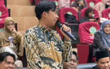 Jalan Dibangun, Gedung Didirikan, Tapi Mengapa Pemuda Lingga Masih Pergi?
