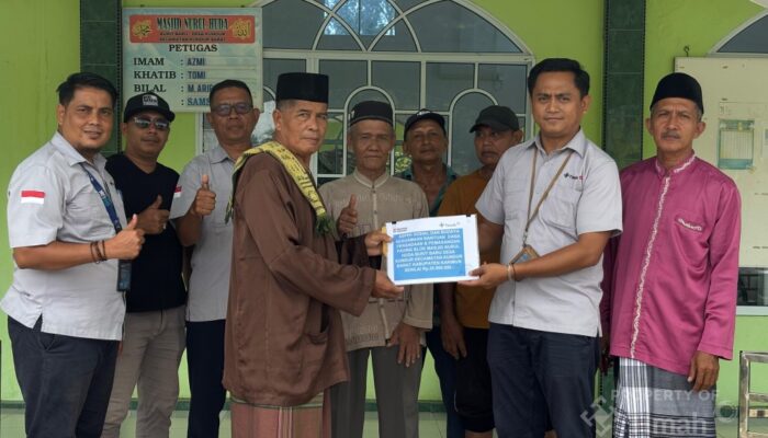 PT TIMAH Serahkan Bantuan Untuk Masjid Nurul Huda di Kundur Barat