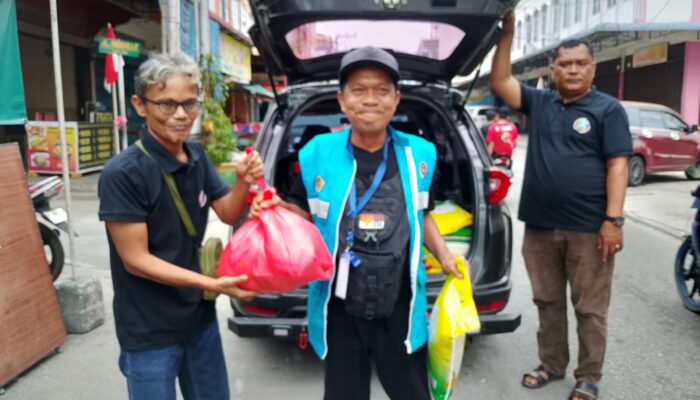 IWO Karimun, Peduli Sesama Bagikan Paket Sembako