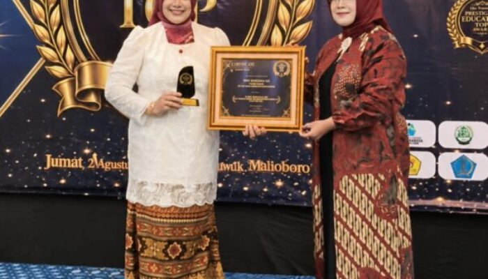 BPR Tuah Karimun Raih Penghargaan Prestisius, Bukti Pengelolaan Perbankan yang Profesional