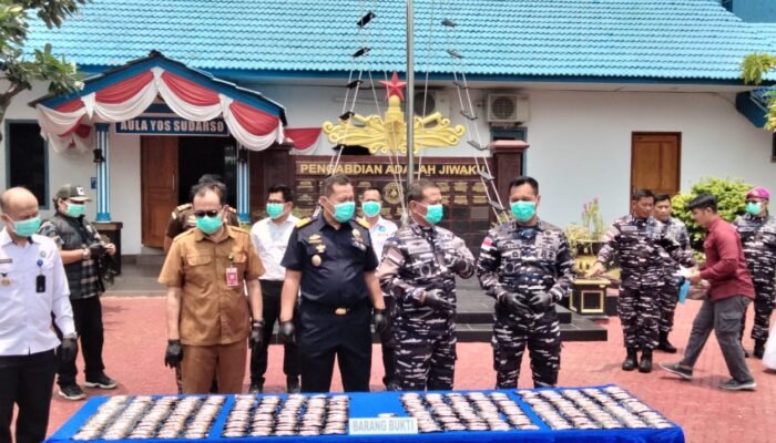 240 Cartridge Vape Jenis Narkotika Baru, Dimusnahkan Secara Di Bakar Oleh Lanal TBK