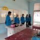 Atasi Keterbatasan Alat Praktikum, Prodi Kimia UMRAH Latih Siswa MAN Tanjungpinang Ekstrak Indikator Asam Basa Alami